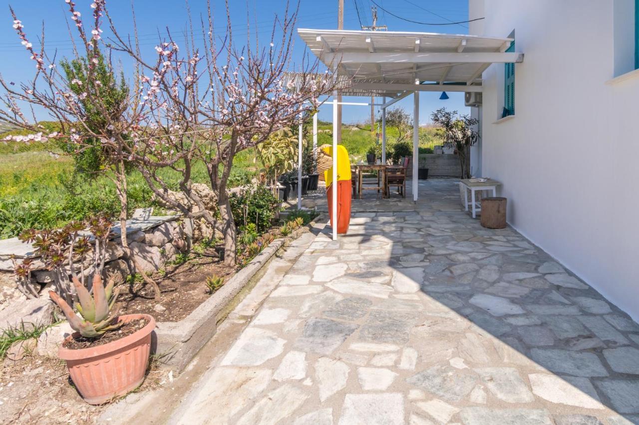 Wood And Stone Apartment Adamantas  Exterior photo